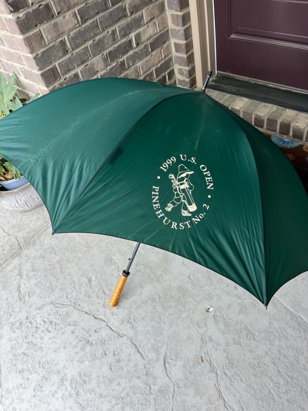 Vintage 1999 US Open Putter Boy Pinehurst 42” golf Umbrella Payne Stewart Wooden